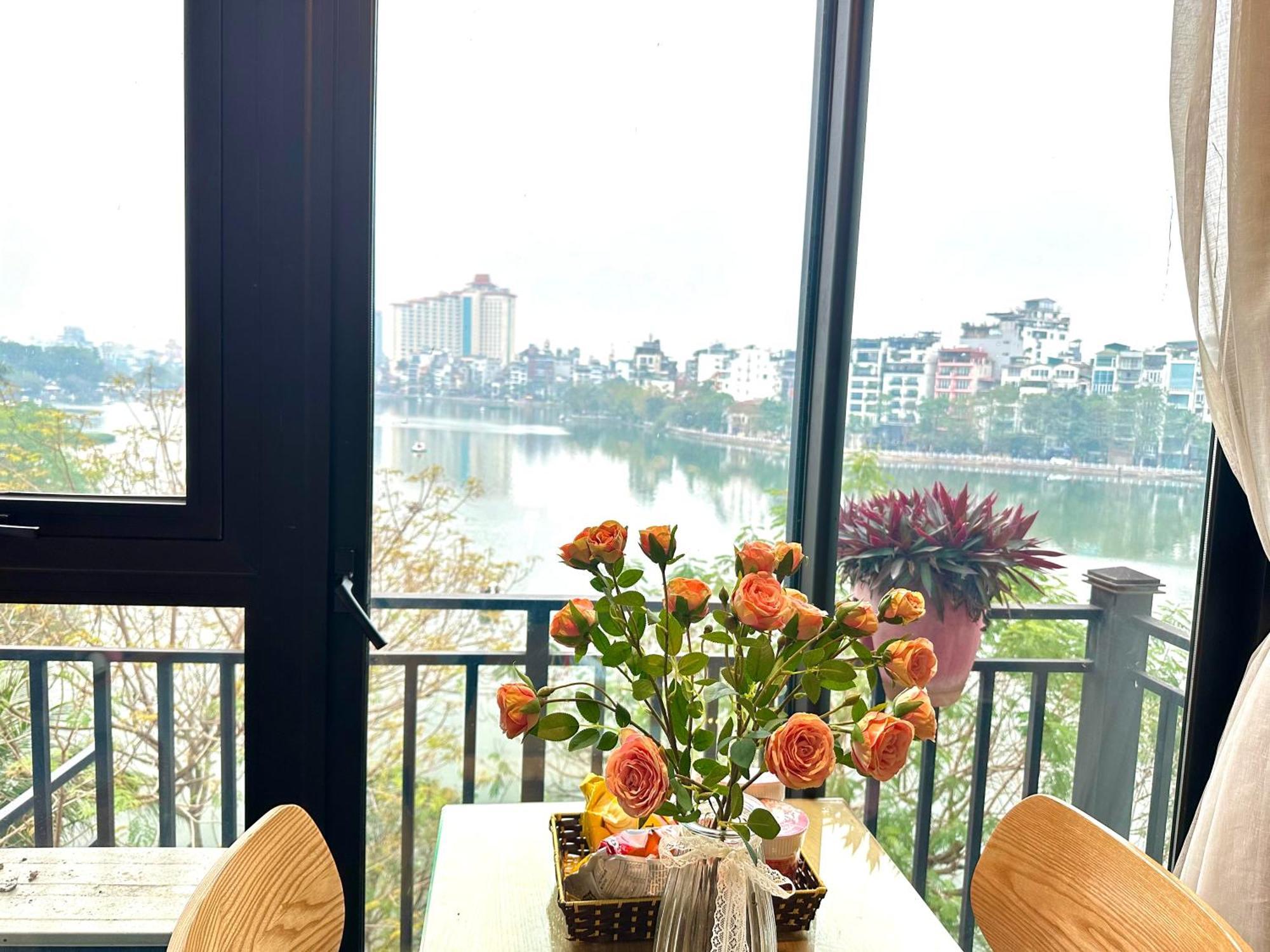 Windy Lakeview Studio Ha Noi Hanoi Buitenkant foto