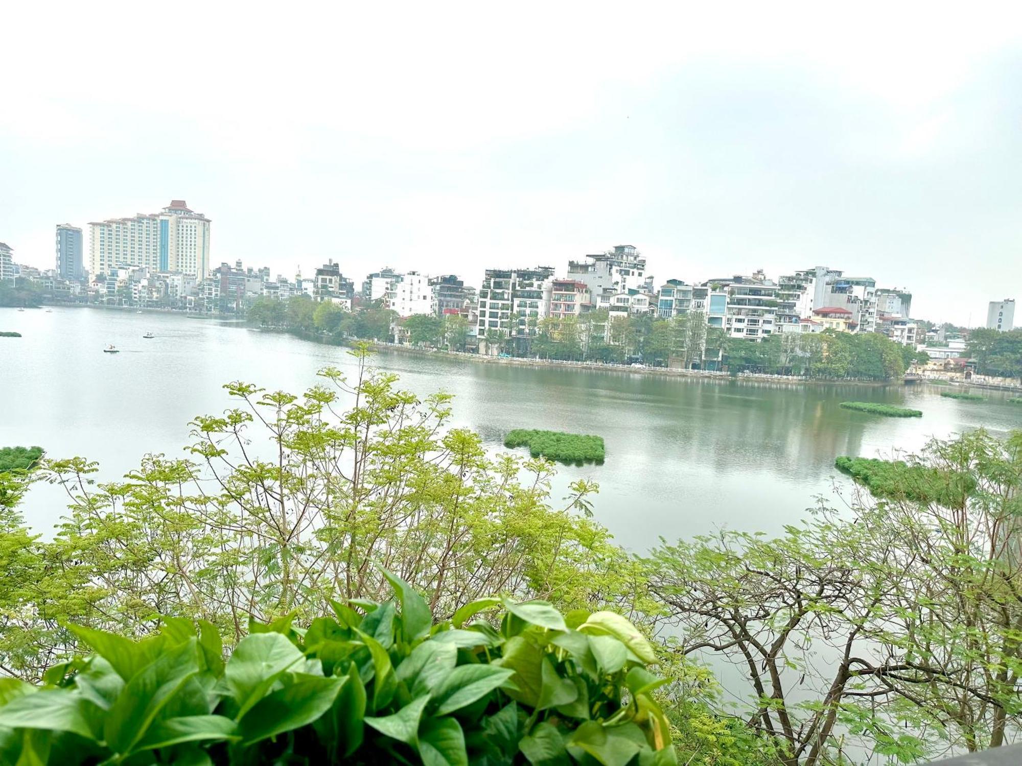 Windy Lakeview Studio Ha Noi Hanoi Buitenkant foto